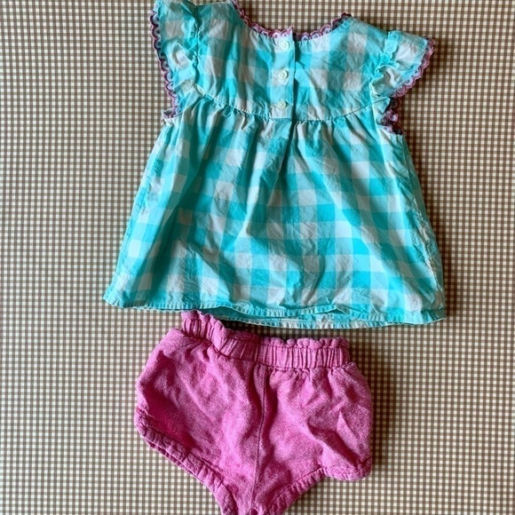 GAP embroidered gingham top w/ pink linen blend shorts set - Picture 6 of 8